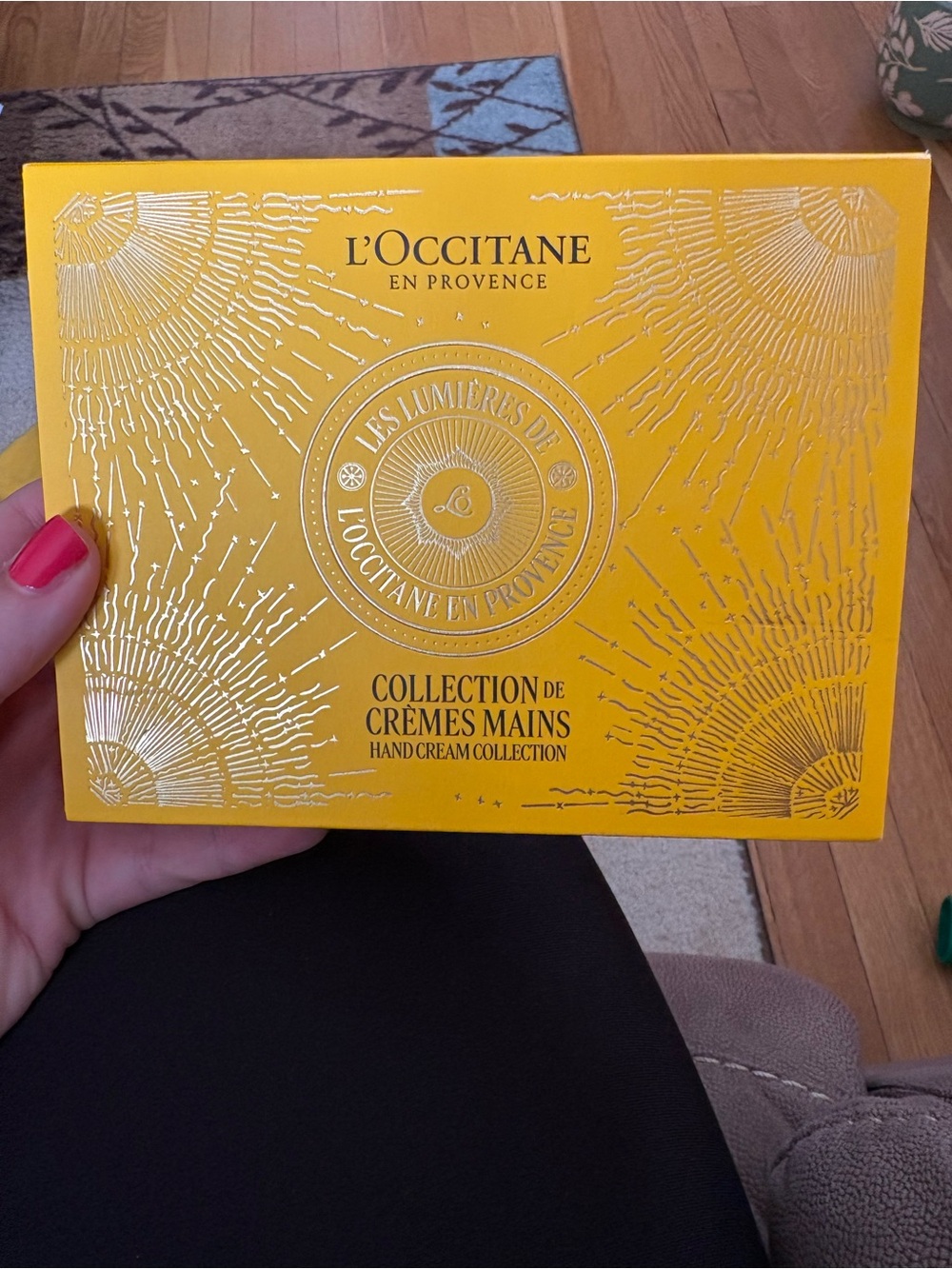L'OCCITANE Yellow Gift Box of 3 - Picture 2 of 4
